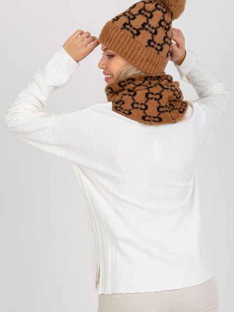 Cap model 185913 AT 3