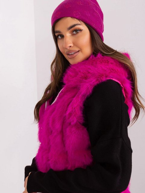 Cap model 189909 AT 4