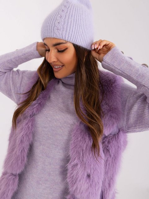 Cap model 189249 AT 4