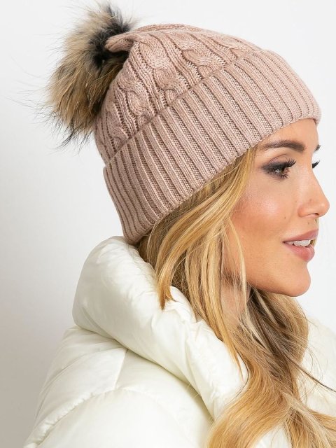 Cap model 208256 AT 4