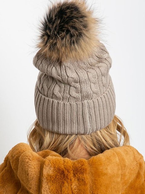 Cap model 208257 AT 3