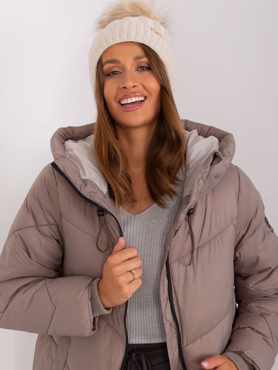 Cap model 187438 Rue Paris