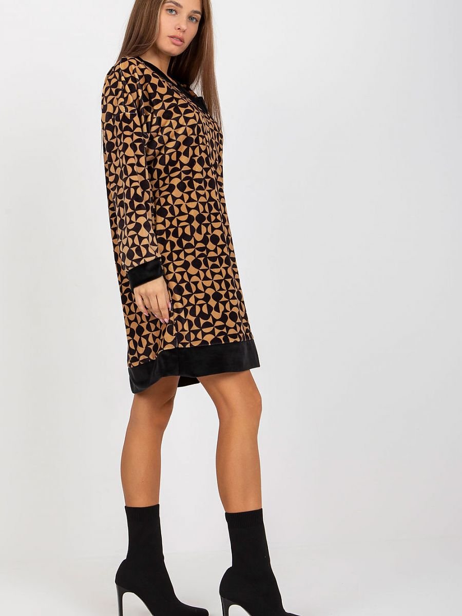 Daydress model 173729 Rue Paris